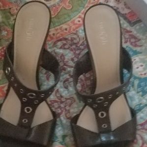 Women dark brown size 9M East 5th